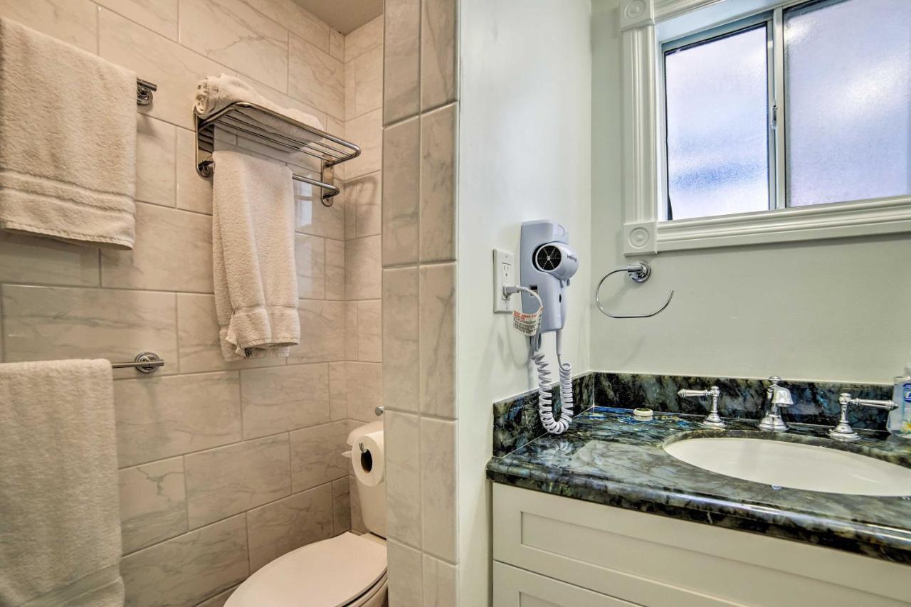 Updated Home On Catalina Island Walk To The Coast Avalon Extérieur photo